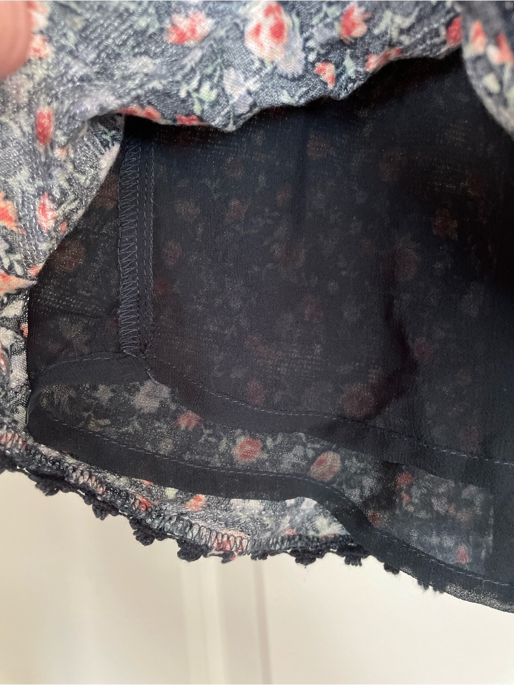 American Eagle Outfitters Black Floral Lace-Trim Shorts - Picture 4 of 8